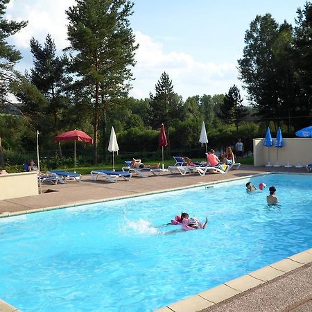 Camping Les Pinasses La Chapelle (Lorraine) Exterior foto
