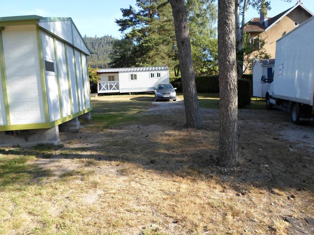 Camping Les Pinasses La Chapelle (Lorraine) Exterior foto