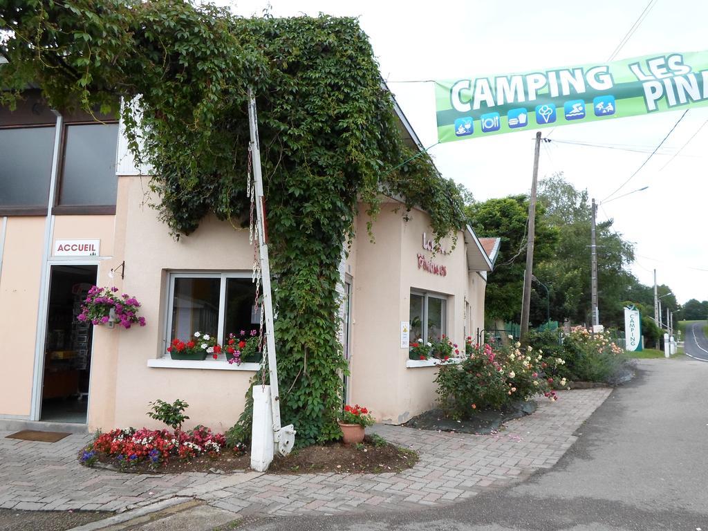 Camping Les Pinasses La Chapelle (Lorraine) Exterior foto