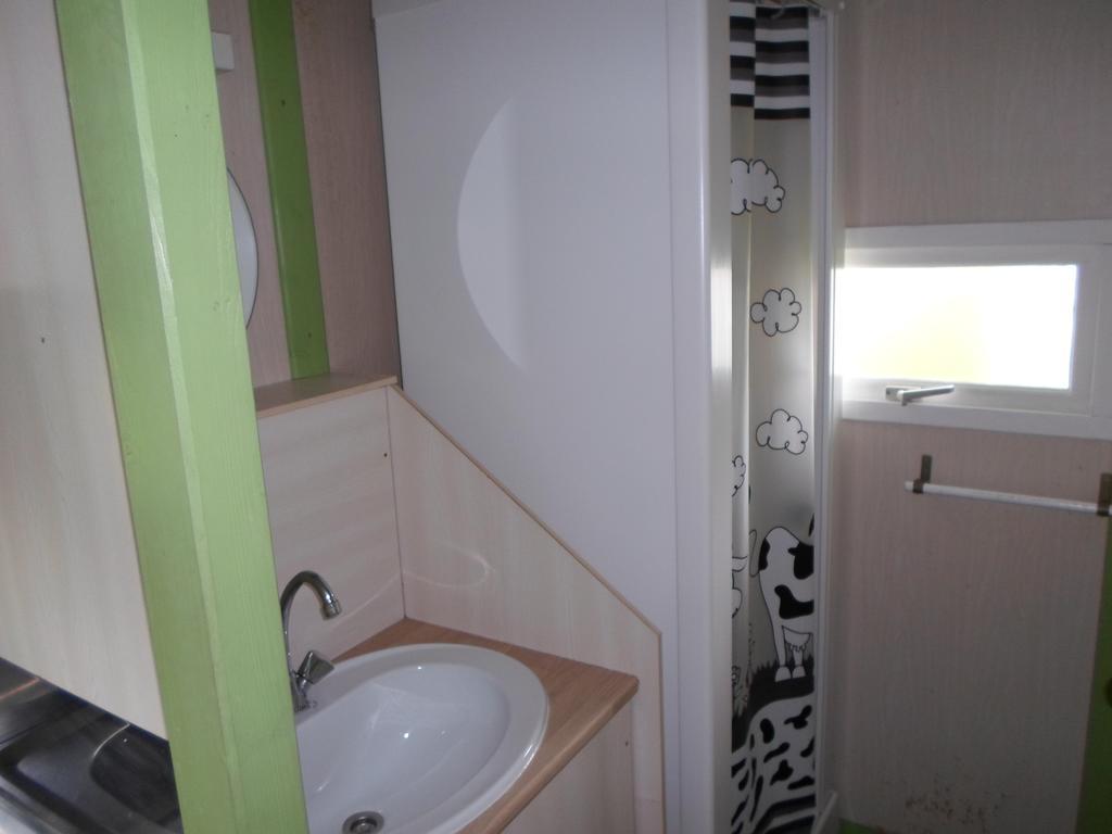 Camping Les Pinasses La Chapelle (Lorraine) Quarto foto