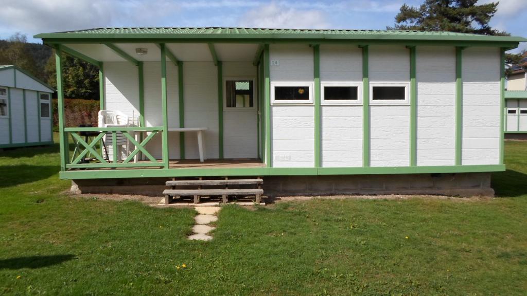 Camping Les Pinasses La Chapelle (Lorraine) Exterior foto